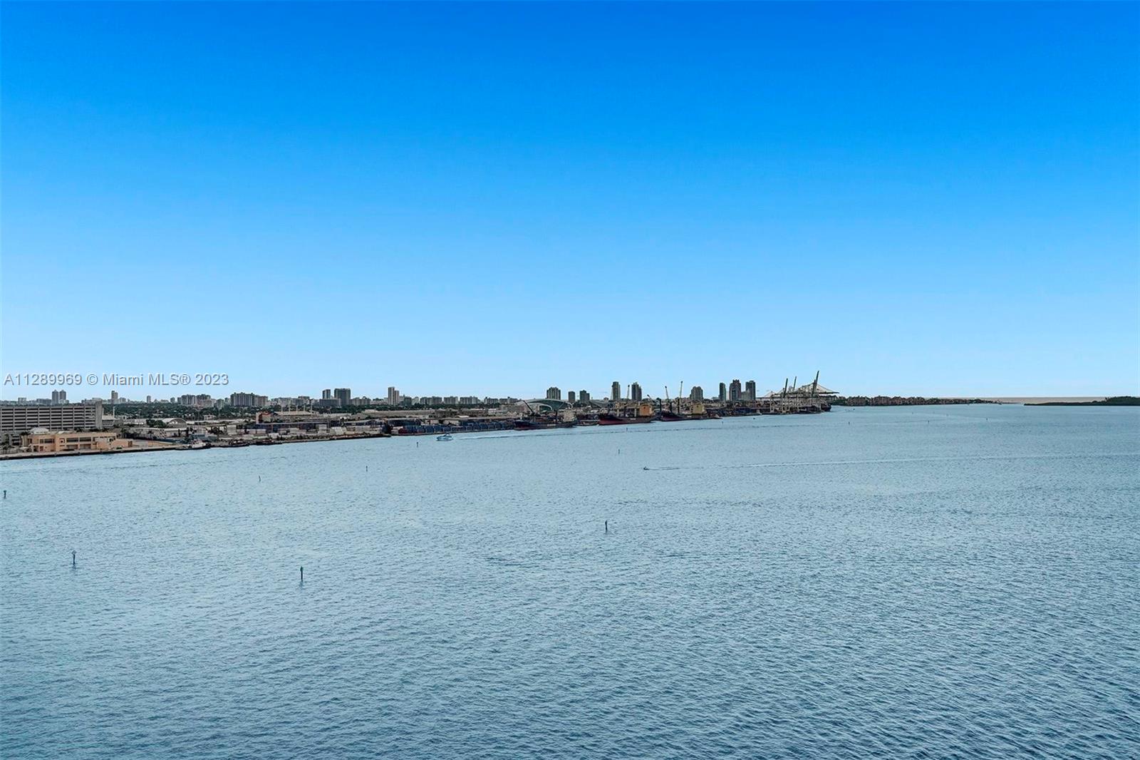 848 Brickell Key Drive, Unit 1602 Miami, FL 33131 - Photo 20 of 33