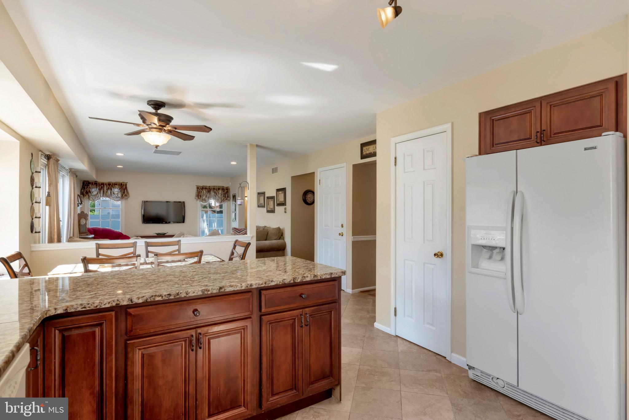 2 Coventry Road Mount Holly, NJ 08060 - Photo 4 of 30