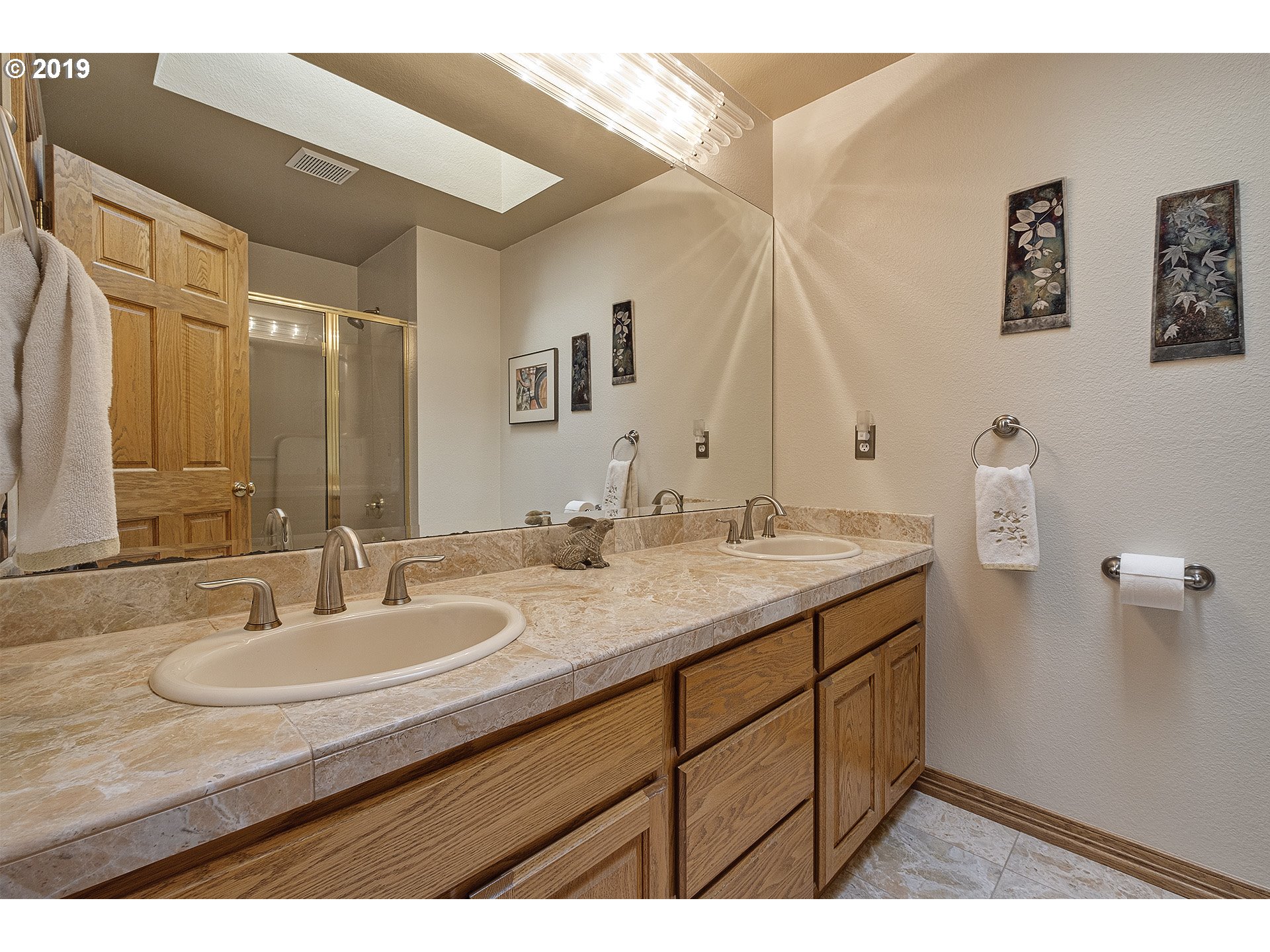 3125 Northeast Jackson Rd Loop Hillsboro, OR 97124 - Photo 16 of 32 Bathroom