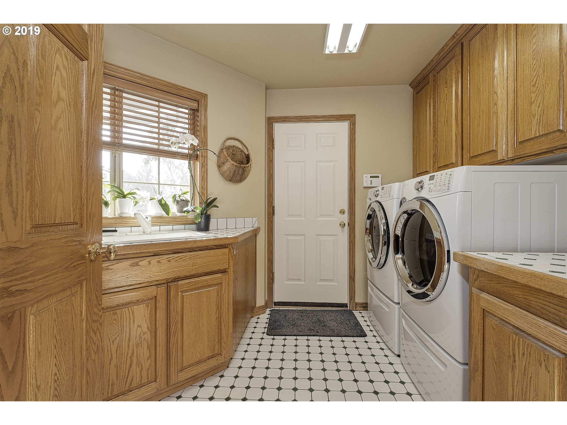 3125 Northeast Jackson Rd Loop Hillsboro, OR 97124 - Photo 17 of 32 Laundry