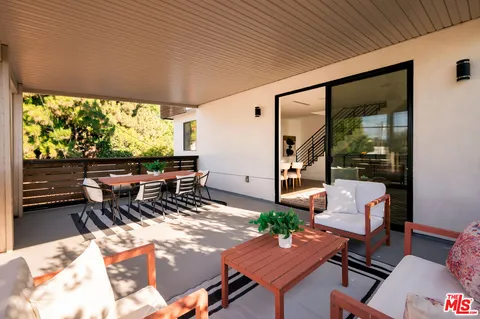 $1,495,000 | 6075 Hargis Street, Los Angeles, CA 90034