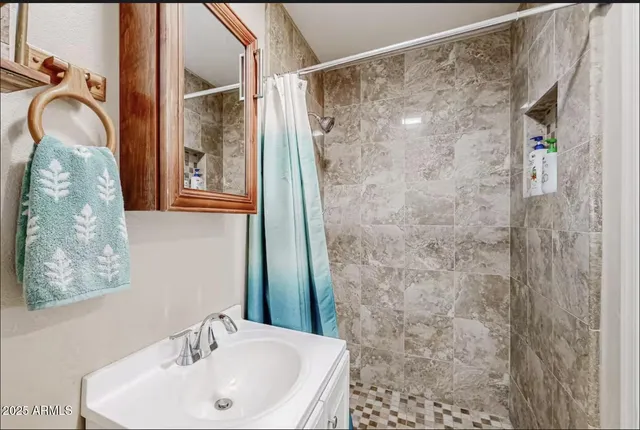 $1,700 | 2412 North 36th Place, Unit GH, Phoenix, AZ 85008