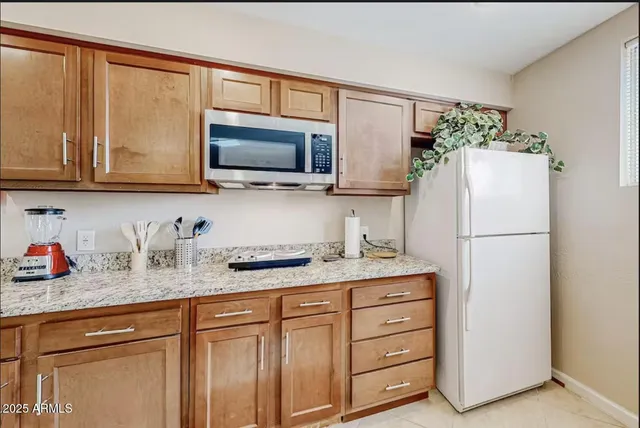 $1,700 | 2412 North 36th Place, Unit GH, Phoenix, AZ 85008