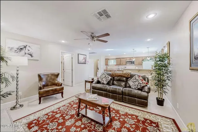 $1,700 | 2412 North 36th Place, Unit GH, Phoenix, AZ 85008