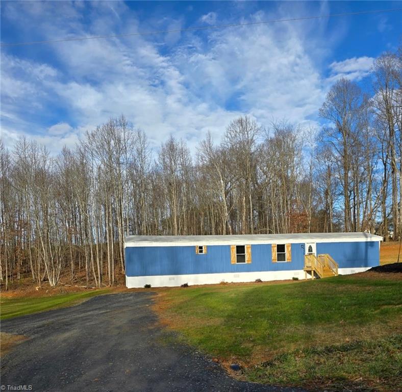 1430 Surry Line Road Pinnacle, NC 27043 - Photo 2 of 25