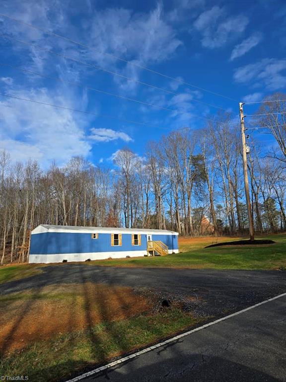1430 Surry Line Road Pinnacle, NC 27043 - Photo 3 of 25