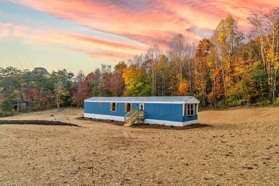 1430 Surry Line Road Pinnacle, NC 27043 - Photo 7 of 25