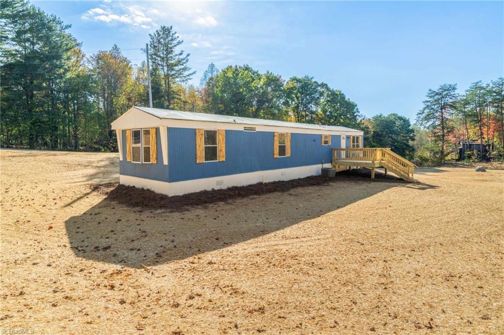 1430 Surry Line Road Pinnacle, NC 27043 - Photo 8 of 25