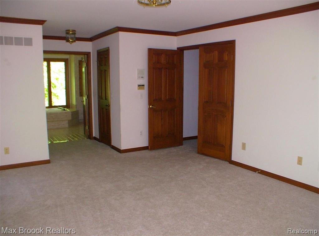 2817 Eagle Drive Rochester Hills, MI 48309 - Photo 25 of 31