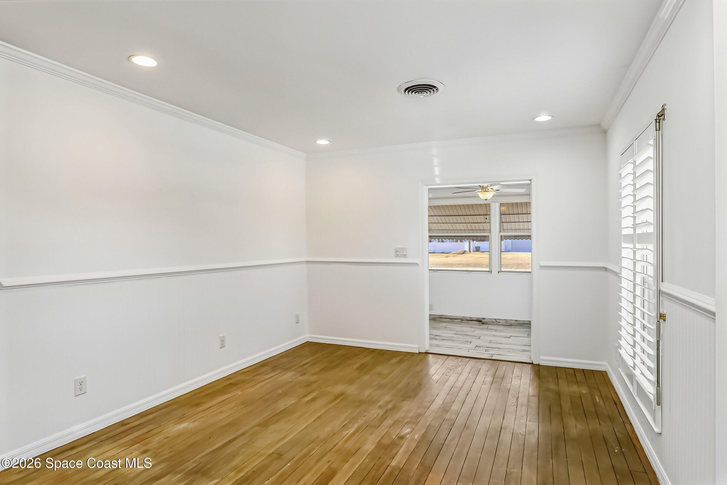 1811 Hickory Street Melbourne, FL 32901 - Photo 14 of 38 20-1811-Hickory-209