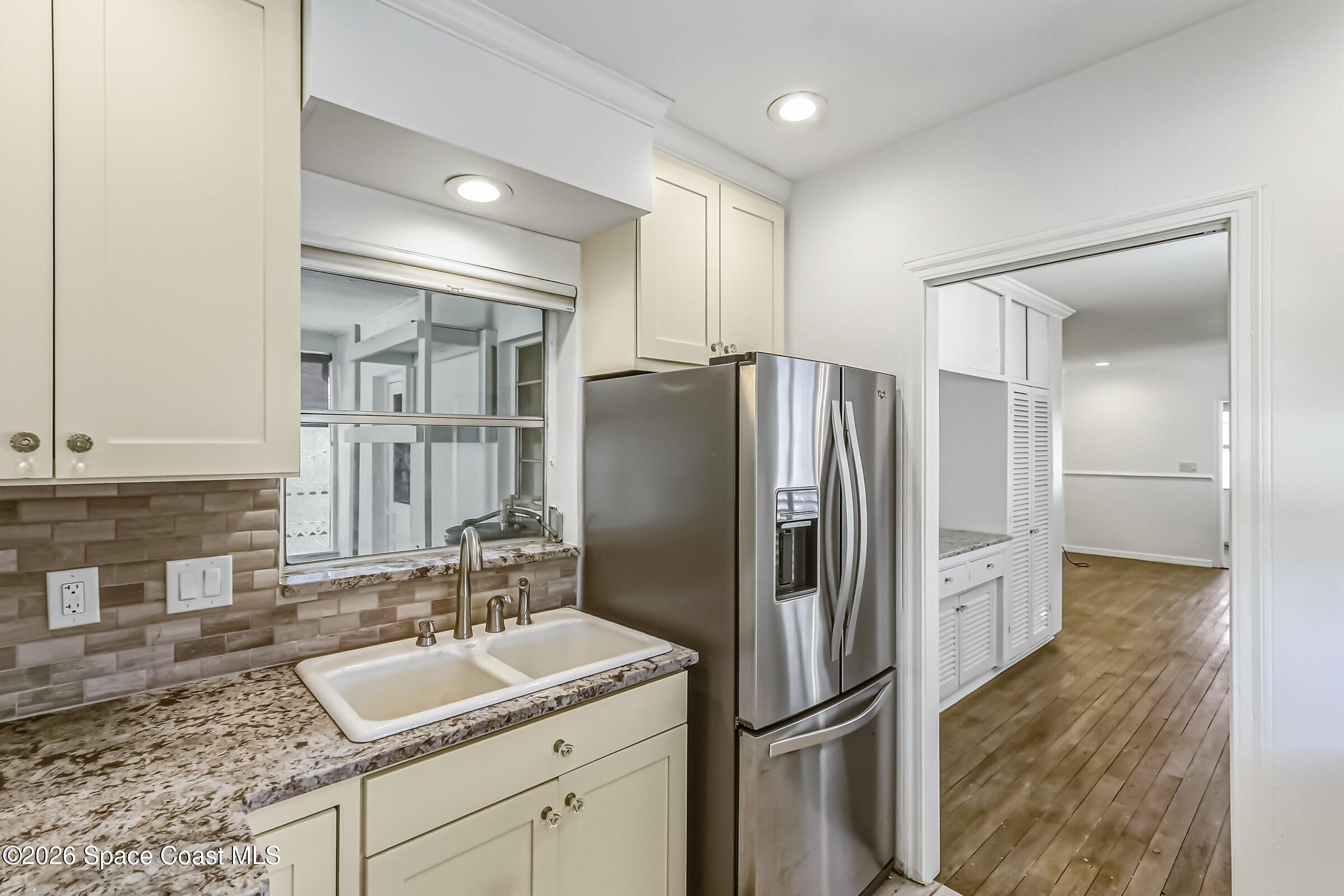 1811 Hickory Street Melbourne, FL 32901 - Photo 5 of 38 11-1811-Hickory-200