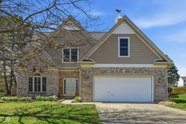 $395,000 | 1036 Spanish Lake Drive, Avon, IN 46123