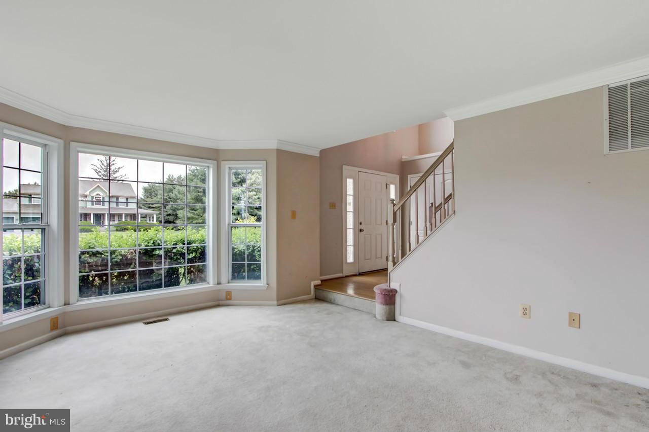 4410 Travancore Road Randallstown, MD 21133 - Photo 4 of 30 Living Room