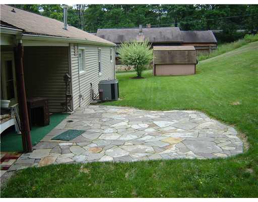 256 Depaoli Road McDonald, PA 15057 - Photo 4 of 7 Yard/Garden.