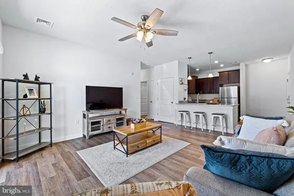 $1,542 | 2320 Hadley Boulevard, Unit 108, Enola, PA 17025