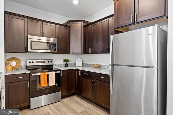 $1,542 | 2320 Hadley Boulevard, Unit 108, Enola, PA 17025