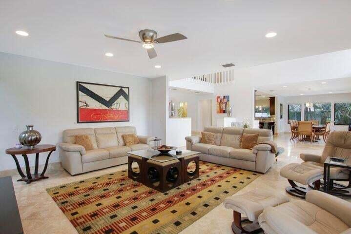 1328 Southeast Colony Way Jupiter, FL 33478 - Photo 13 of 37 image