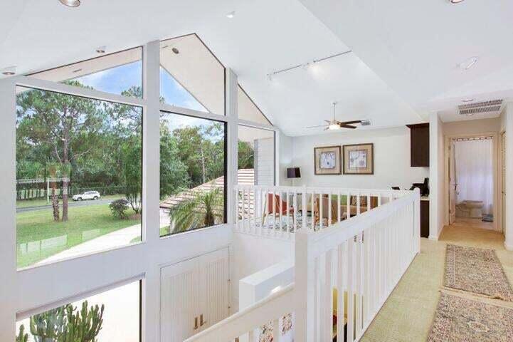 1328 Southeast Colony Way Jupiter, FL 33478 - Photo 16 of 37 image