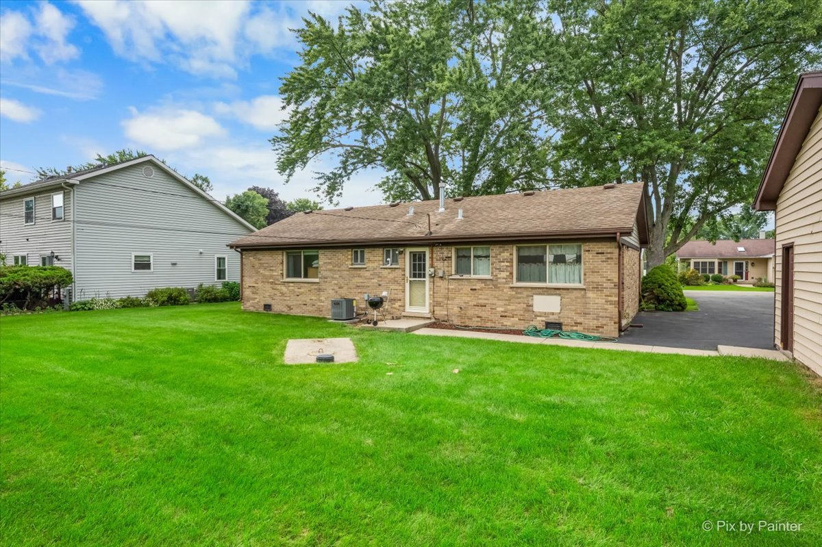 5506 Burwood Road Cary, IL 60013 - Photo 18 of 24 Gallery Image 18