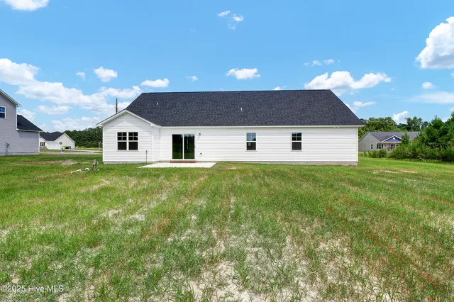 $361,900 | 910 Wild Azalea Way, Hubert, NC 28539