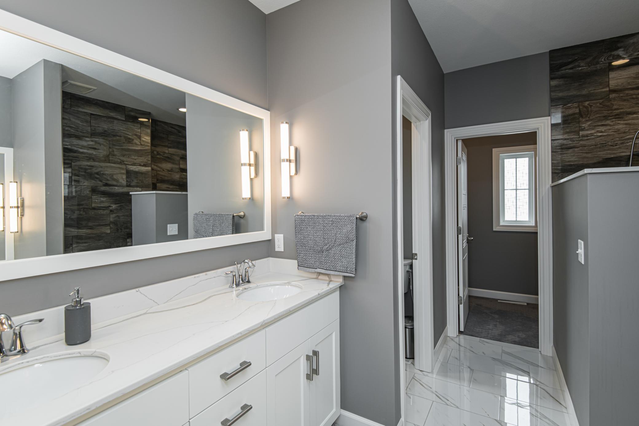 4502 Cassidy Ridge Drive Northeast Rochester, MN 55906 - Photo 11 of 32