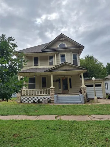 $153,900 | 605 South Lincoln Avenue, Chanute, KS 66720