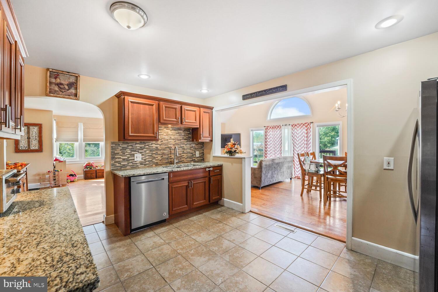 681 Cold Run Road Birdsboro, PA 19508 - Photo 13 of 32 Kitchen