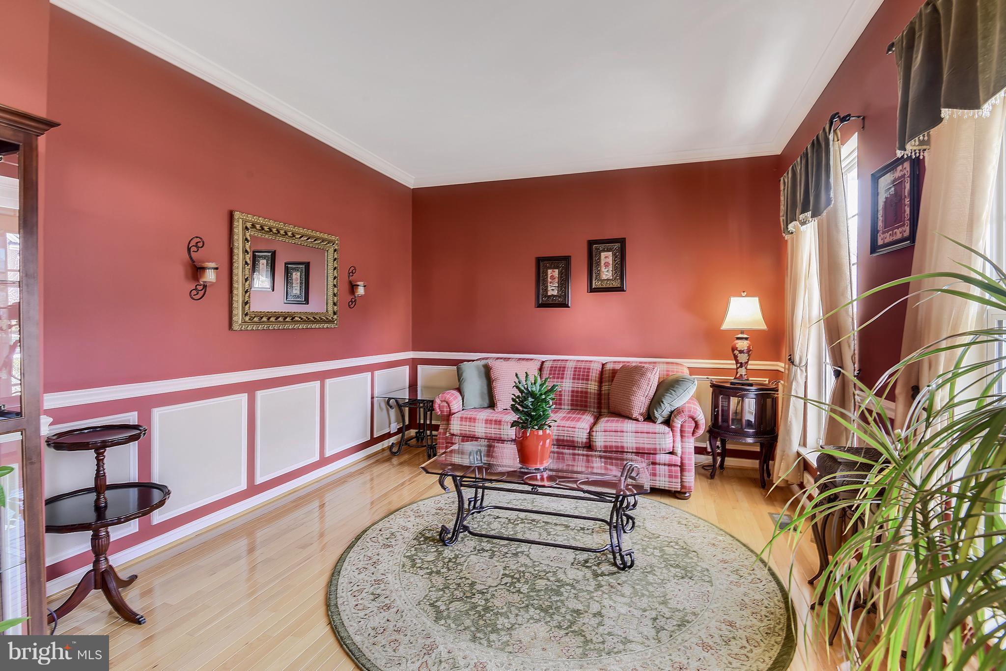 8715 Lords View Loop Gainesville, VA 20155 - Photo 11 of 30 Living Room