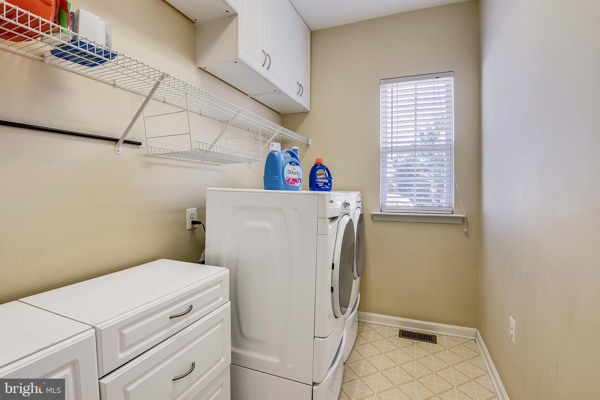 8715 Lords View Loop Gainesville, VA 20155 - Photo 15 of 30 Interior (General)