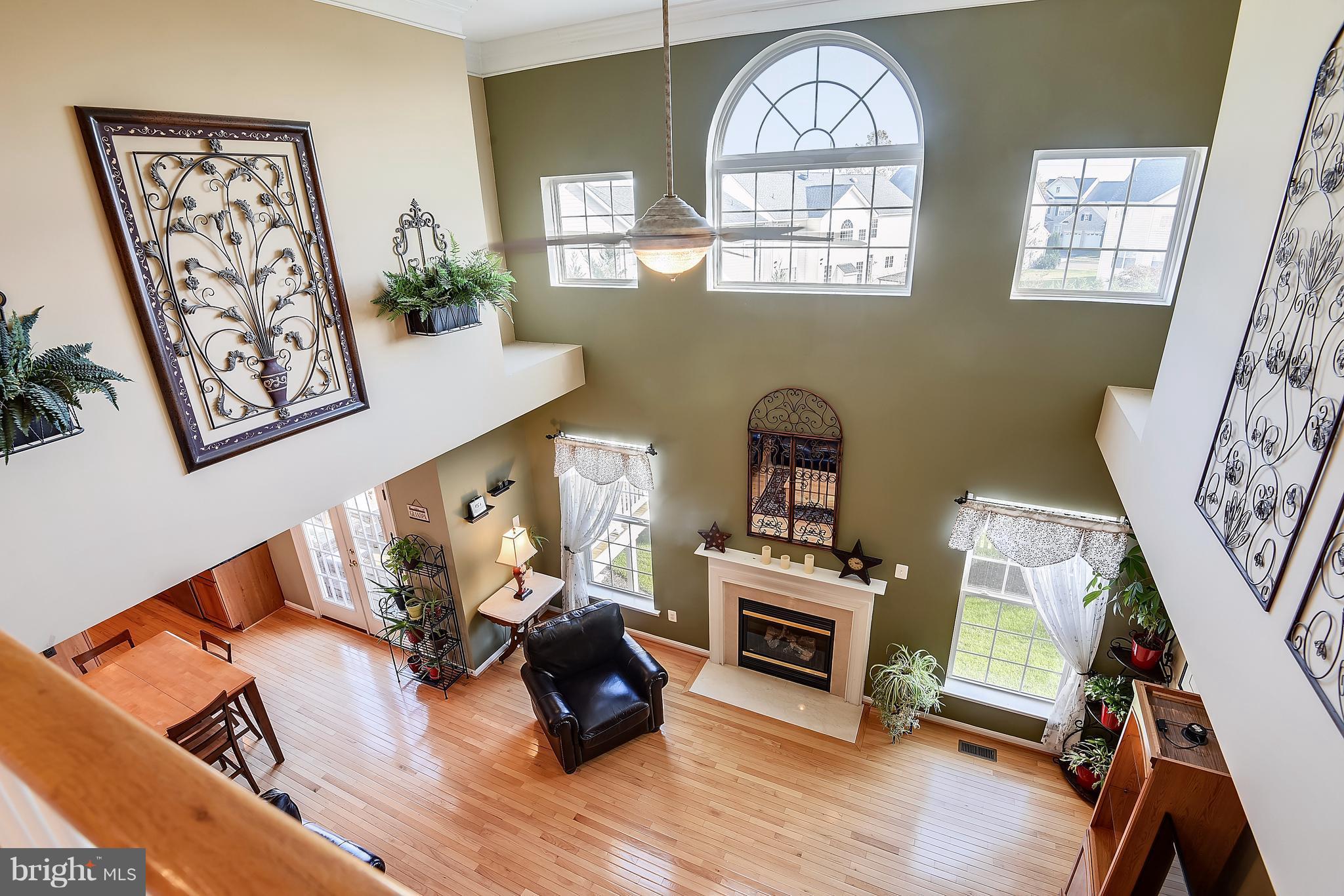 8715 Lords View Loop Gainesville, VA 20155 - Photo 5 of 30 Open to Second Floor