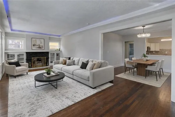 $395,000 | 1326 Lake Avenue, Kansas City, MO 64109