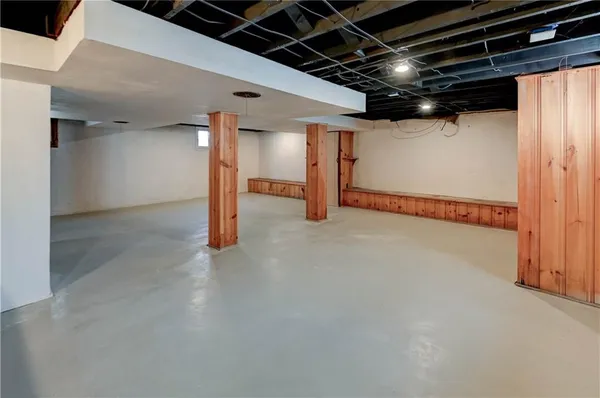$395,000 | 1326 Lake Avenue, Kansas City, MO 64109