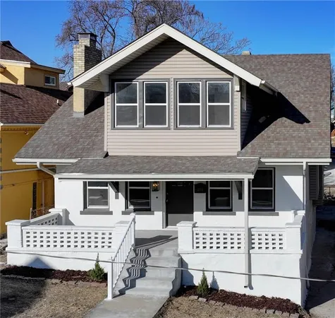 $395,000 | 1326 Lake Avenue, Kansas City, MO 64109