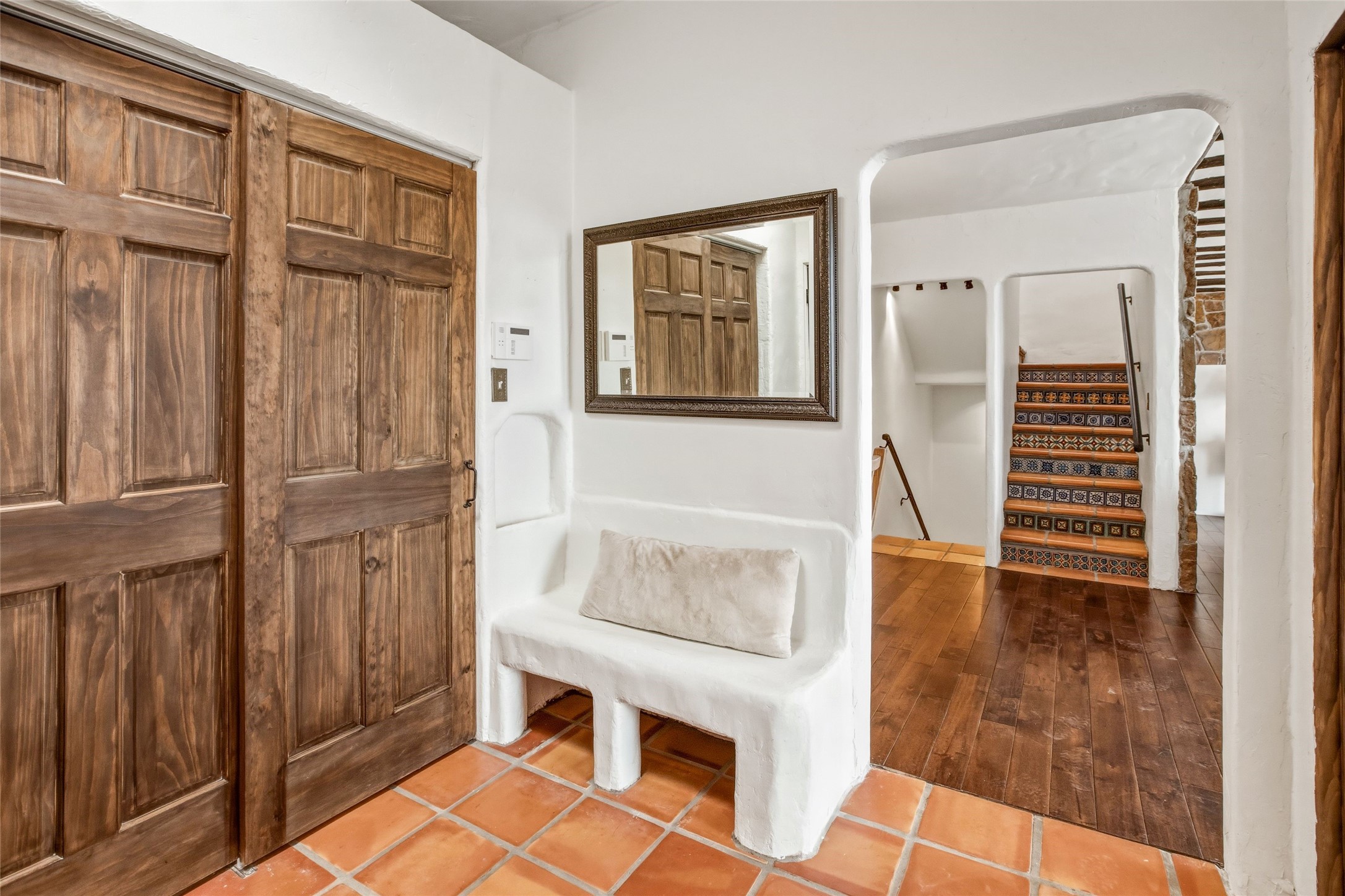 100 Rancho Alegre Road Santa Fe, NM 87508 - Photo 7 of 32 Foyer