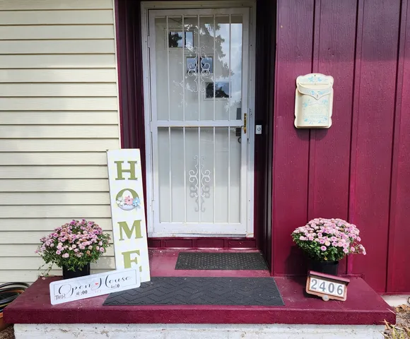 $123,900 | 2406 West Olive Street, Decatur, IL 62526