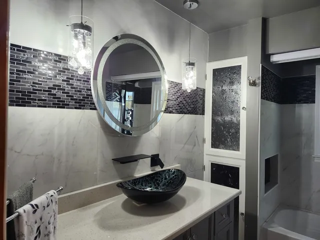 $123,900 | 2406 West Olive Street, Decatur, IL 62526