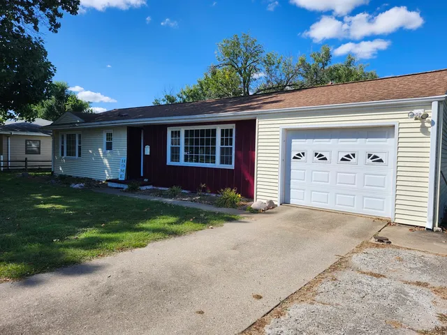 $123,900 | 2406 West Olive Street, Decatur, IL 62526