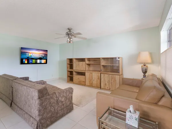 $94,999 | 405 Burgundy I, Delray Beach, FL 33484