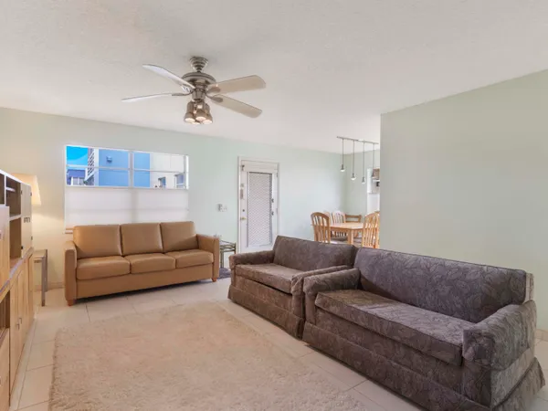 $94,999 | 405 Burgundy I, Delray Beach, FL 33484