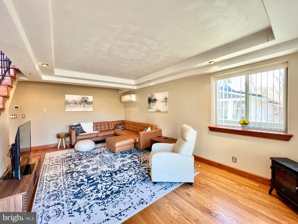 $349,900 | 124 Long Bend Beach Road, Hopewell, PA 16650