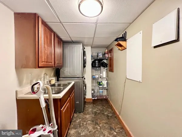 $349,900 | 124 Long Bend Beach Road, Hopewell, PA 16650