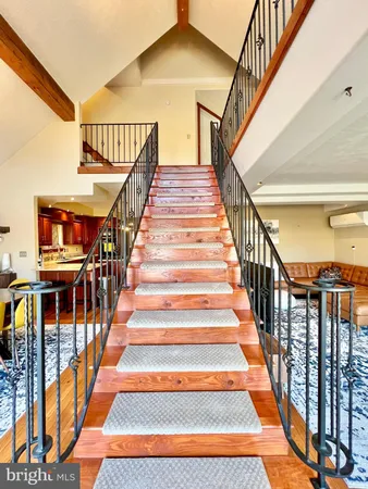 $349,900 | 124 Long Bend Beach Road, Hopewell, PA 16650