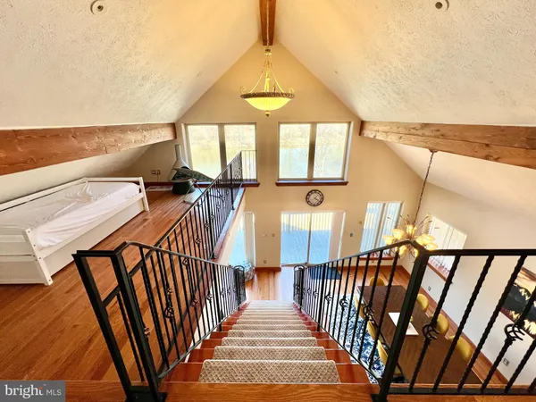 $349,900 | 124 Long Bend Beach Road, Hopewell, PA 16650