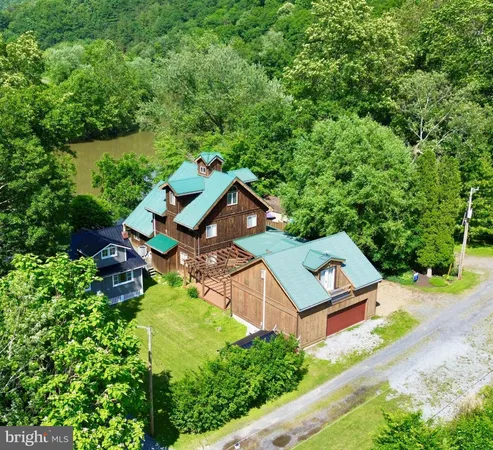 $349,900 | 124 Long Bend Beach Road, Hopewell, PA 16650