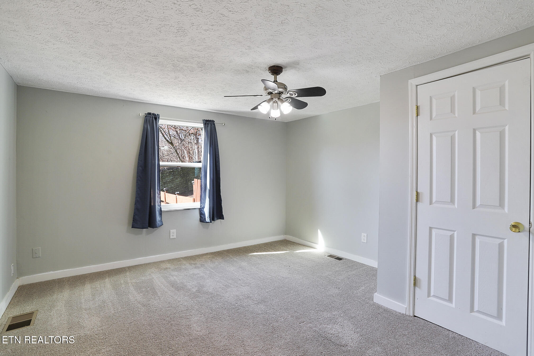 4313 Raj Road Knoxville, TN 37921 - Photo 29 of 49 4313 Raj Rd-128