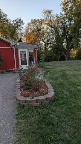 $194,900 | 29055 Pennsylvania Road, Romulus, MI 48174