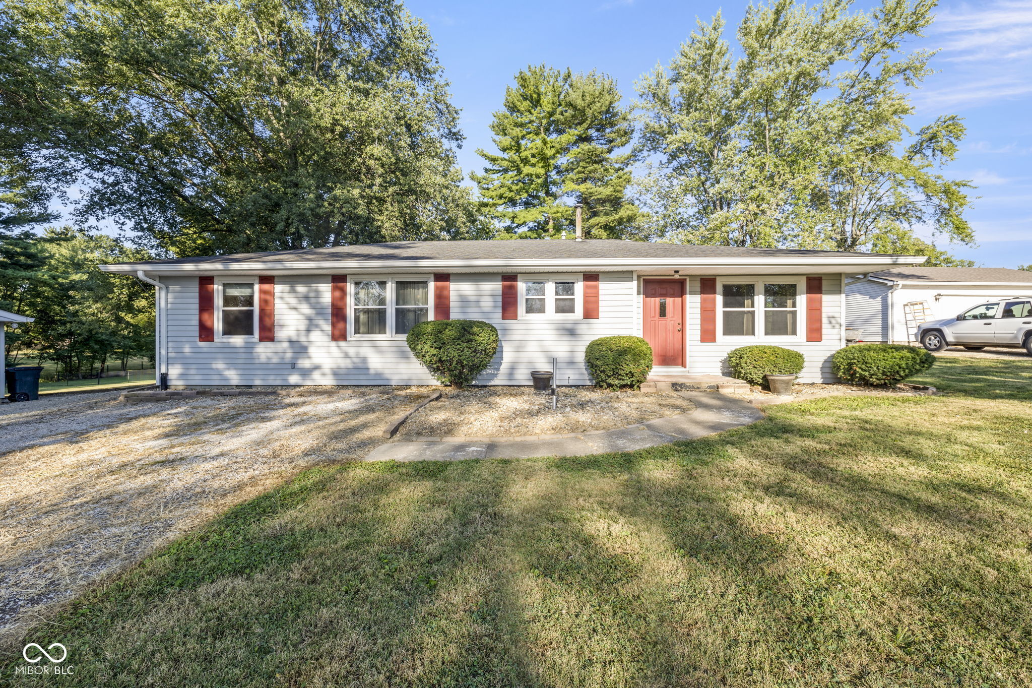 5378 Highway 75 Coatesville, IN 46121 - Photo 2 of 30