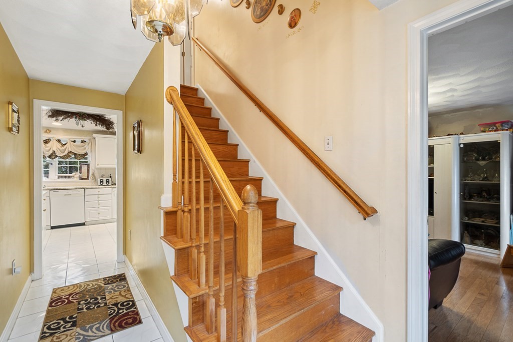 240 Spring Road Dracut, MA 01826 - Photo 6 of 30 Gallery Image 6