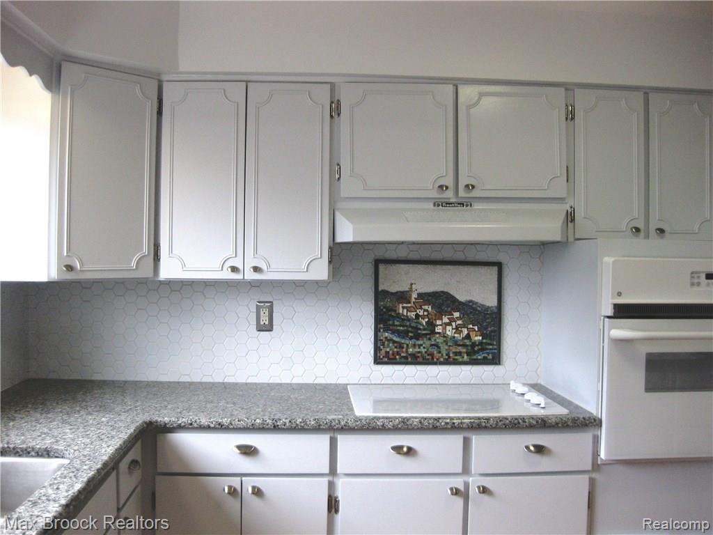 Additional Kitchen.jpg