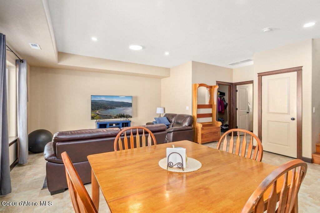 1761 West Pyrenees Loop Coeur D'Alene, ID 83815 - Photo 16 of 34 018-1761WestPyreneesLoop-CoeurdAlene-ID-
